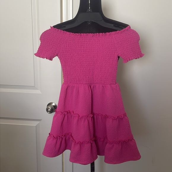 Art Class Off The Shoulder Pink Smocked Dress Size S (6-7) - Picture 1 of 4
